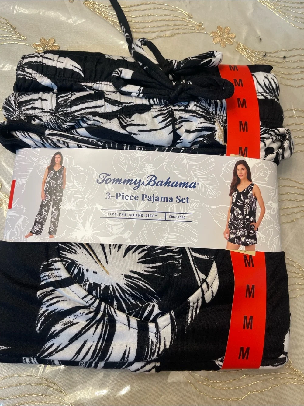 Tommy Bahama Black & White Tropical Print 3-Piece Pajama Set